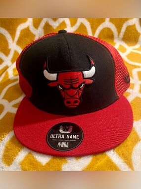 Chicago Bulls Red and Black Mesh Snapback Hat - Ultra Game